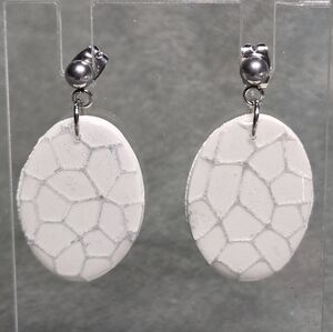 #208- Hand Crafted White and Silver Howlite Earrings